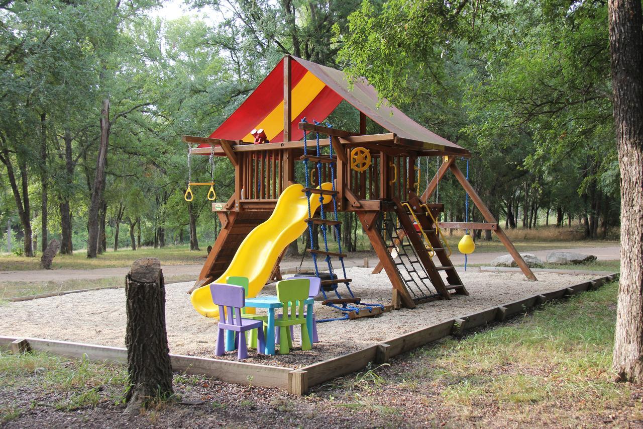Pecan Cabin Fredericksburg Bagian luar foto