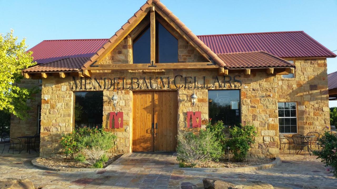 Pecan Cabin Fredericksburg Bagian luar foto